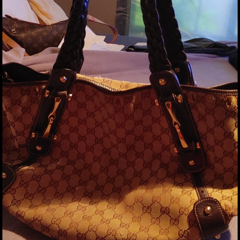 Authentic Gucci tote